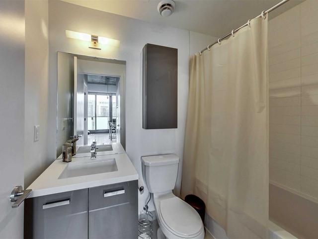 1602 - 11 Charlotte St