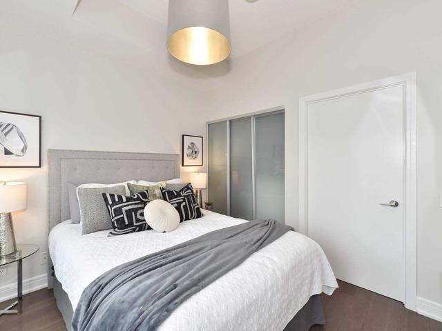 S715 - 112 George St