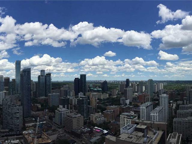 4307 - 38 Grenville St