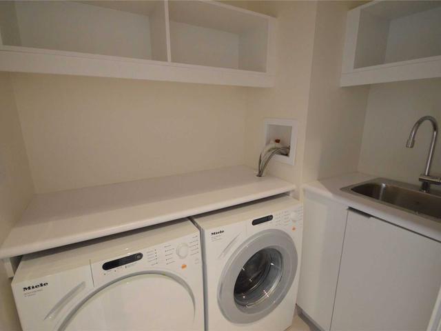 5903 - 180 University Ave