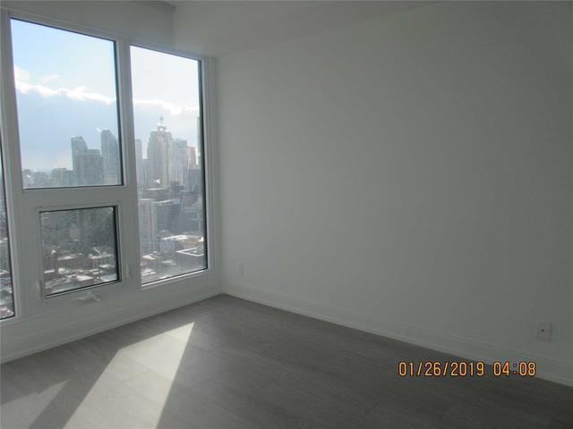 4306 - 181 Dundas St E