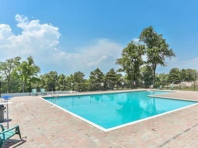 1603 - 10 Parkway Forest Dr