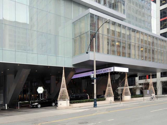 183 Wellington St W, Unit 2301
