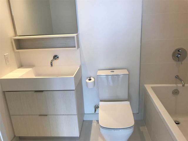 1030 - 2131 Yonge St