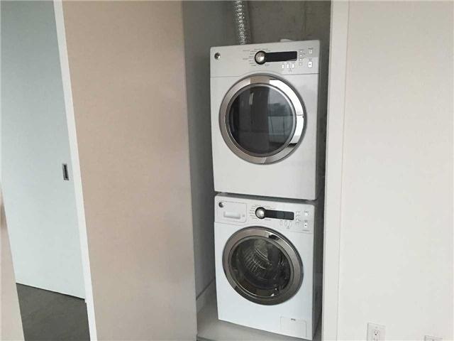 2005 - 11 Charlotte St