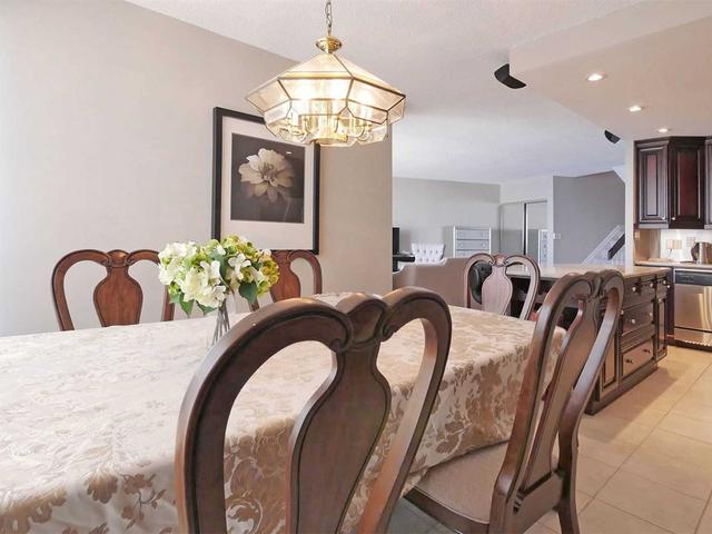 1827 - 33 Harbour Square