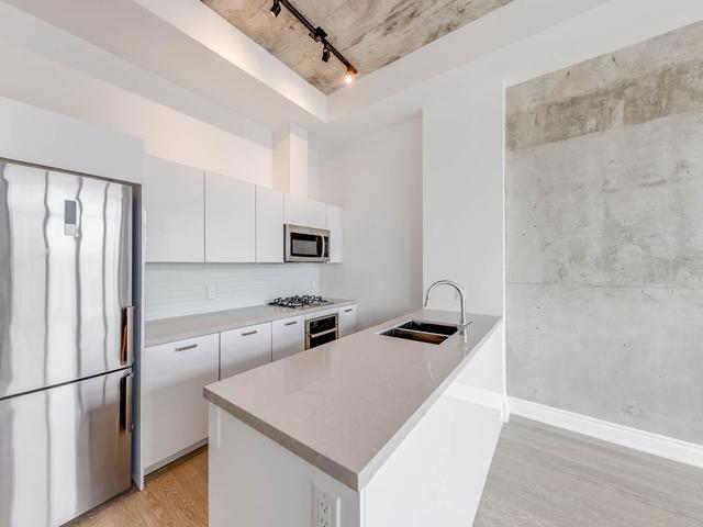 1301 - 608 Richmond St W