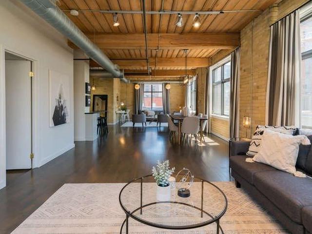 301 - 436 Wellington St W