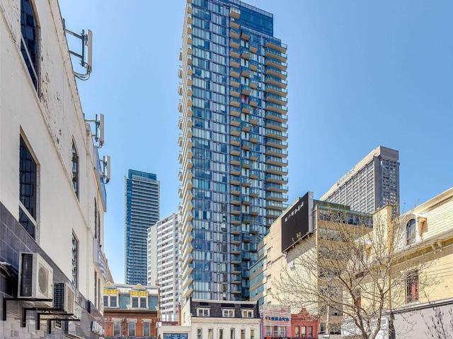 204 - 75 St Nicholas St