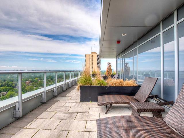 PH06 - 58 Orchard View Blvd
