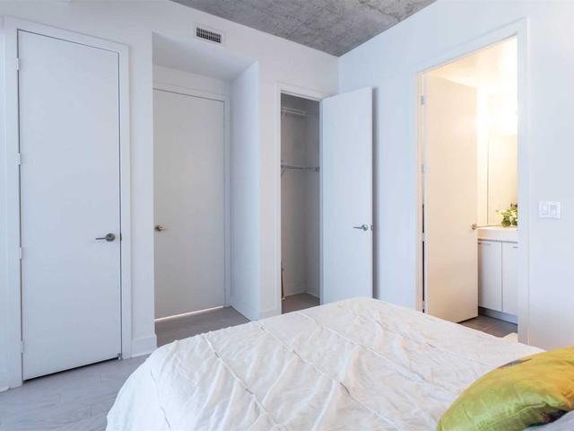 409 - 399 Adelaide St W