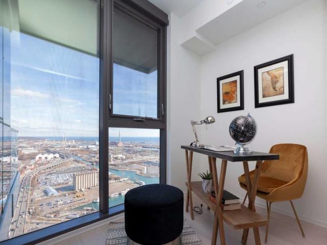 4204 - 16 Bonnycastle St