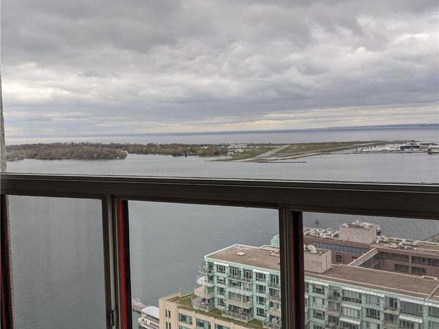 3011 - 99 Harbour Sq