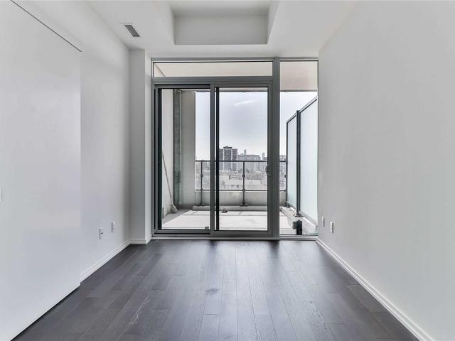 1028 - 8 Hillsdale Ave E