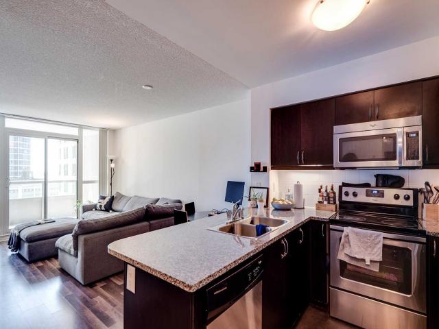 1026 - 25 Lower Simcoe St