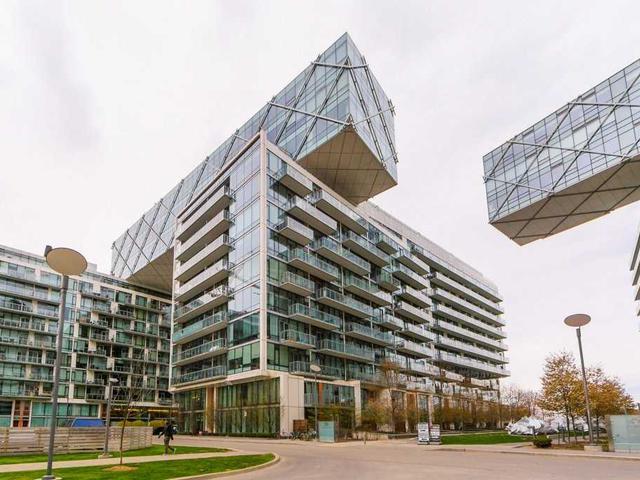 1014 - 39 Queens Quay E
