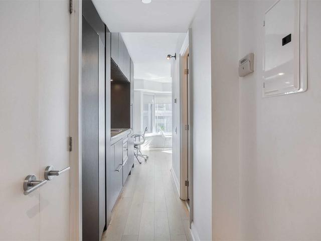 2212 - 155 Yorkville Ave