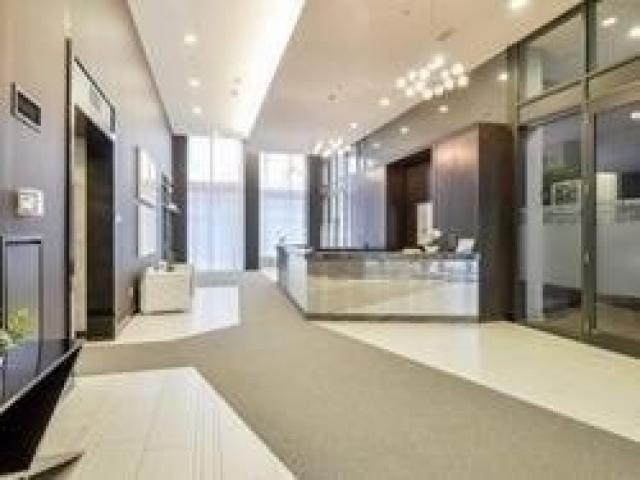 610 - 400 Adelaide St E