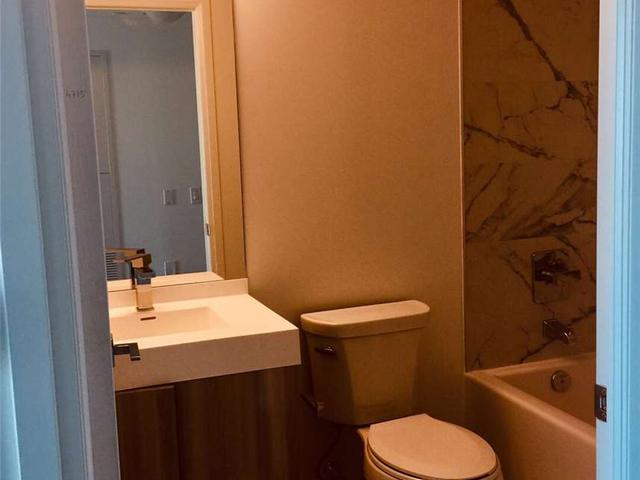 4715 - 251 Jarvis St