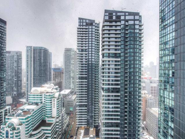 3205 - 375 King St W