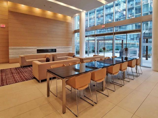 707 - 29 Queens Quay E