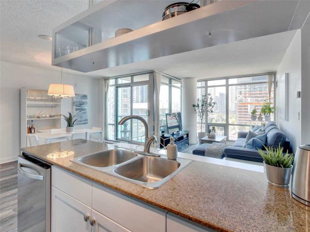 1006 - 81 Navy Wharf Crt