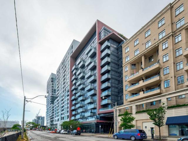 708 - 560 Front St W