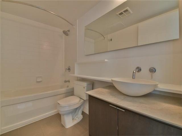 1112 - 15 Fort York Blvd