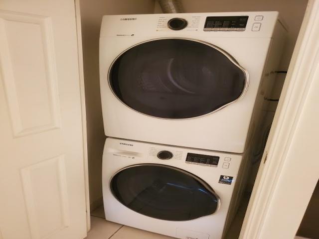 2701 - 18 Spring Garden Ave