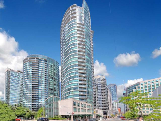 20 Blue Jays Way, Unit 1713