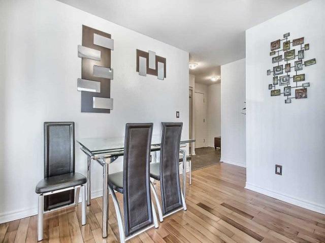 813 - 18 Sommerset Way