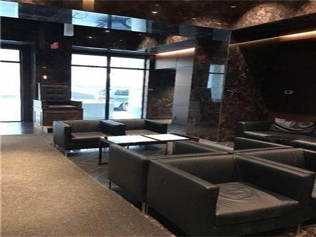 1404 - 70 Temperance St