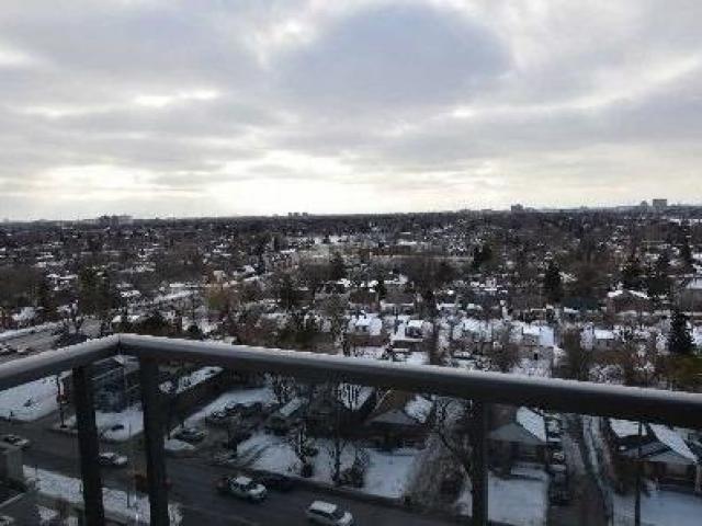 1227 - 25 Greenview Ave