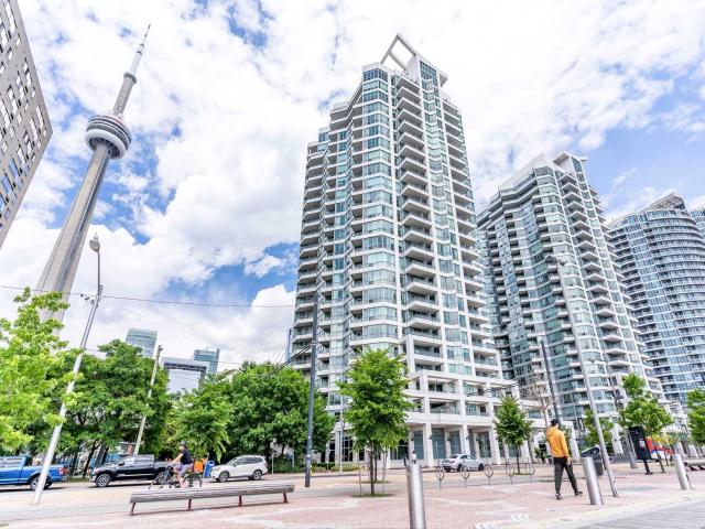 1723 - 230 Queens Quay W