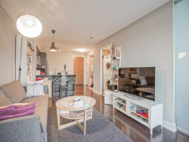 1507 - 23 Sheppard Ave E