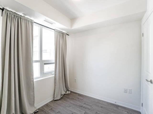 217 - 741 Sheppard Ave W