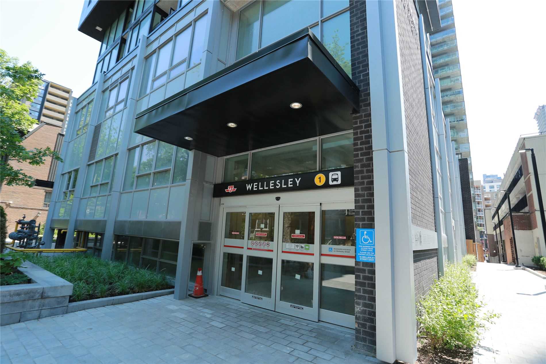 606 17 Dundonald St, Toronto Sold, C4824186 Condos.ca