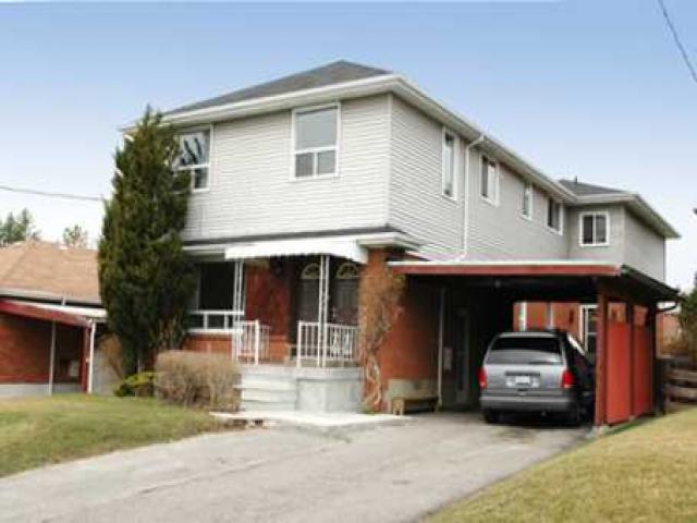 16 Tulip Dr
