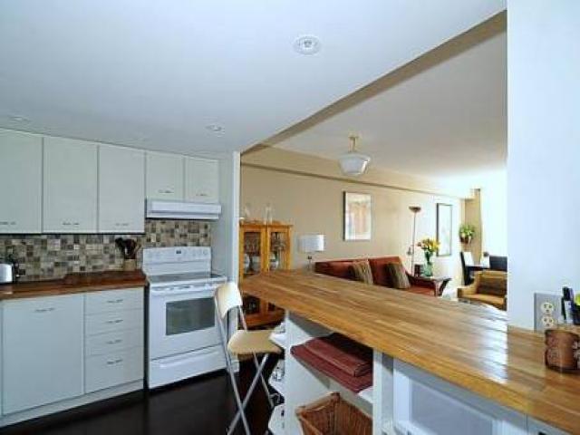 625 - 1091 Kingston Rd