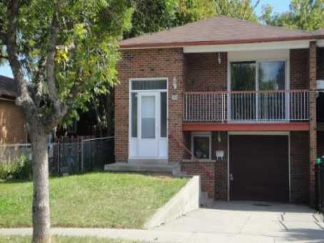 99 Baylawn Dr