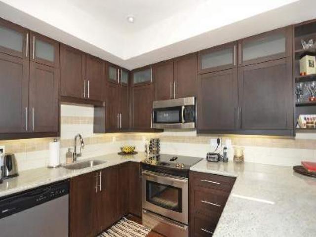 33 Ladysmith Ave