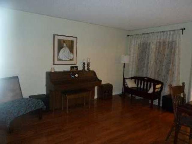 49 Starspray Blvd