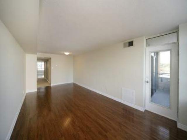 526 - 1091 Kingston Rd