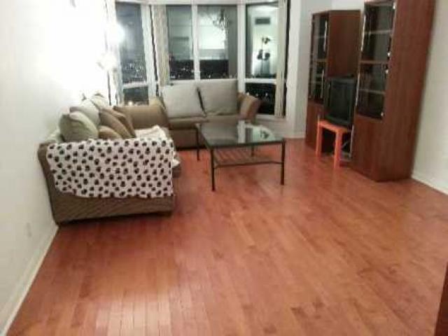 2510 - 11 Lee Centre Dr