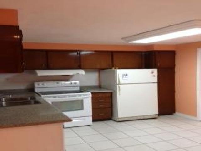 104 - 850 Huntingwood Dr