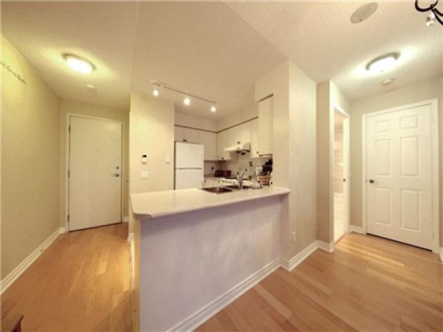 218 - 8 Mondeo Dr