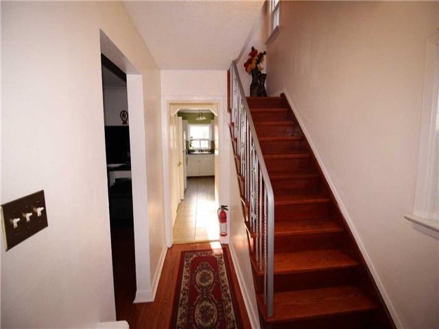 174 Leyton Ave