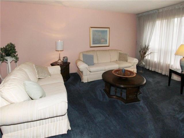 10 Acheson Blvd