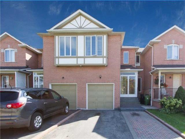 39 Castlethorpe Dr