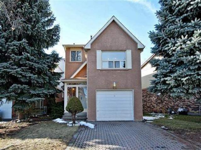 63 Carl Cres